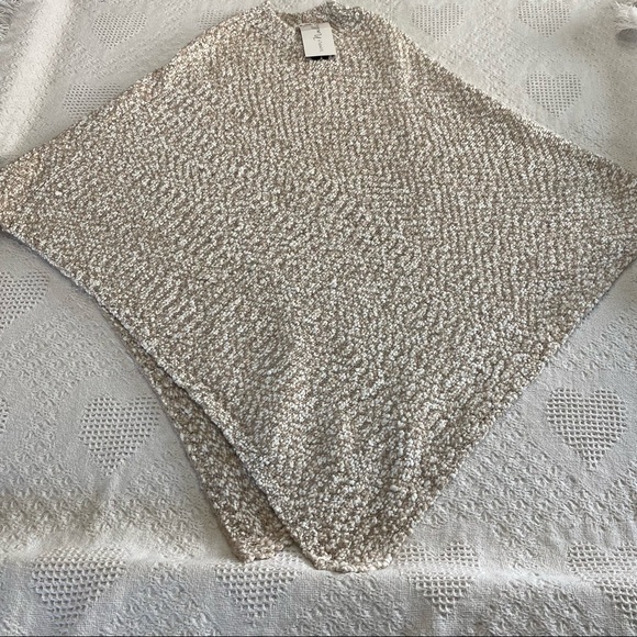 simply noelli Jackets & Blazers - NEW Simply Noelli Shawl (One Size)